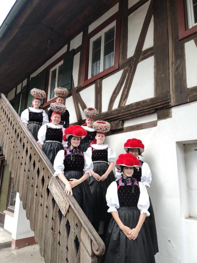Schwarzwaldmadel Lägenhet Hausach Exteriör bild